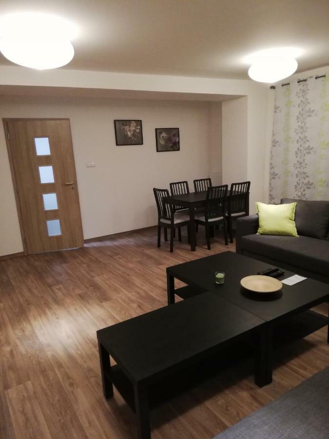 Apartmány pod Divadlem Znojmo Esterno foto