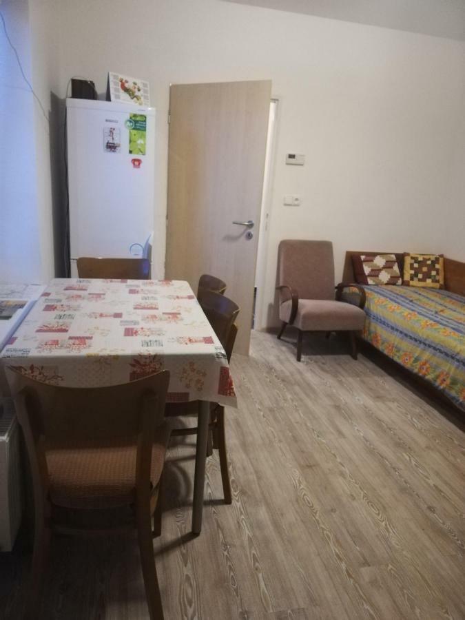 Apartmány pod Divadlem Znojmo Esterno foto