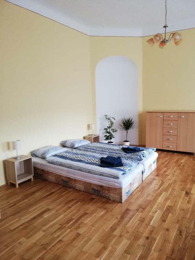 Apartmány pod Divadlem Znojmo Esterno foto