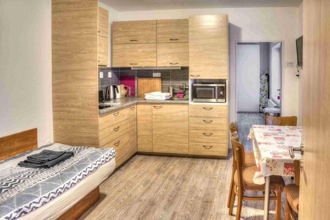 Apartmány pod Divadlem Znojmo Esterno foto