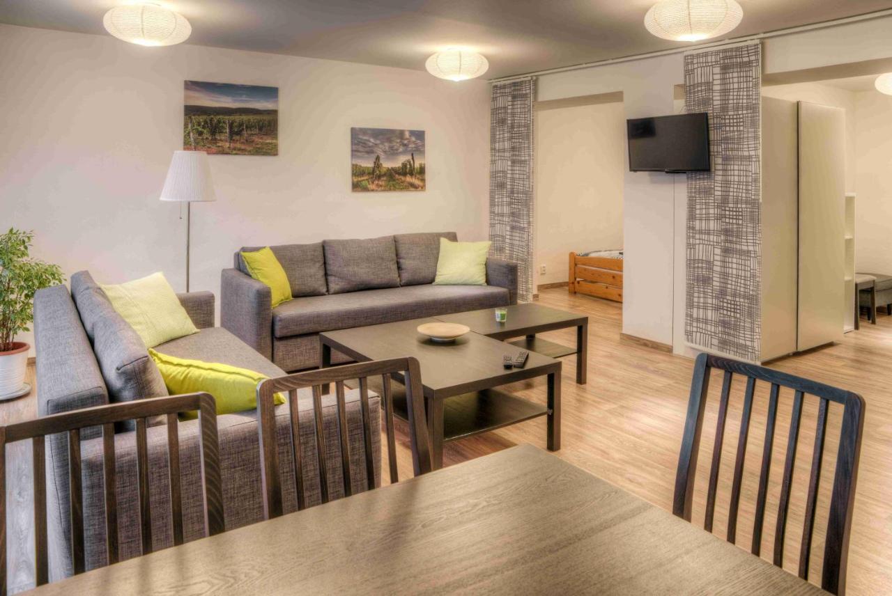 Apartmány pod Divadlem Znojmo Esterno foto